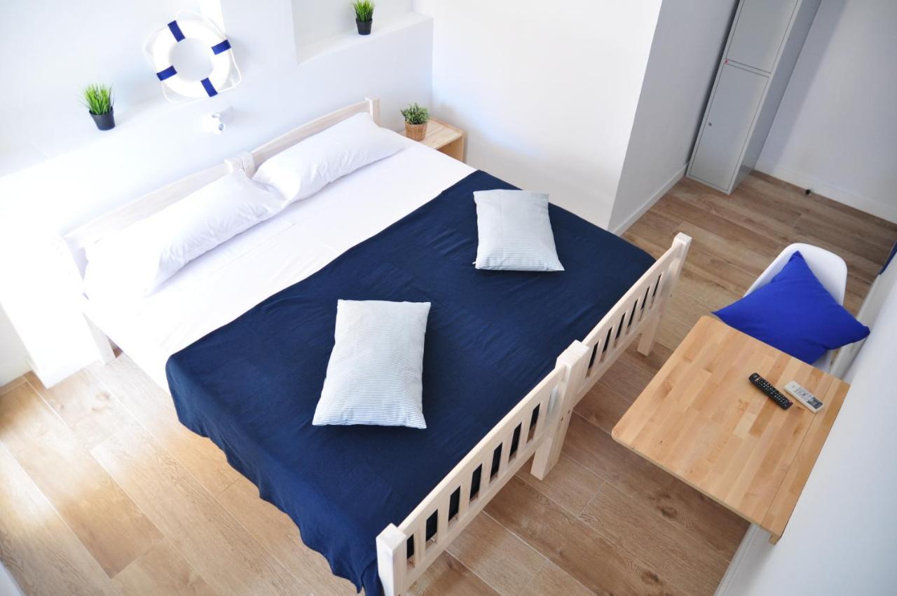 סאלו Hostal Porto Mar מראה חיצוני תמונה