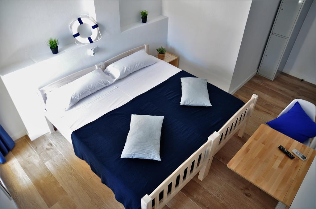 סאלו Hostal Porto Mar מראה חיצוני תמונה