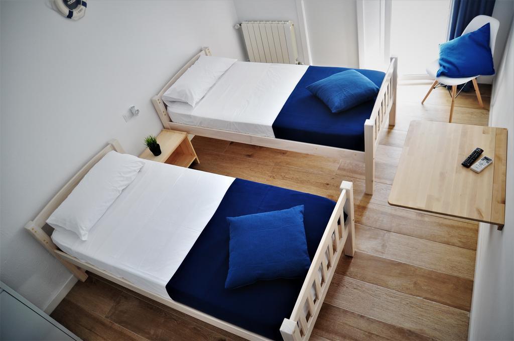 סאלו Hostal Porto Mar מראה חיצוני תמונה